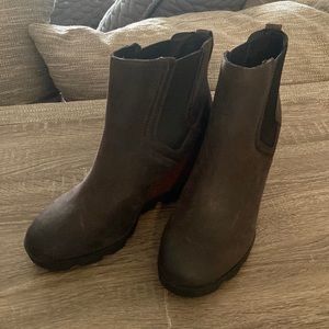 SOREL WOMEN'S JOAN OF ARCTIC™ WEDGE CHELSEA BOOTIE